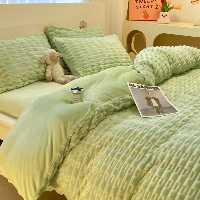 91家纺网 家纺一手货源 找家纺 （总）爱彼家纺 2024新款兔兔绒四件套系列