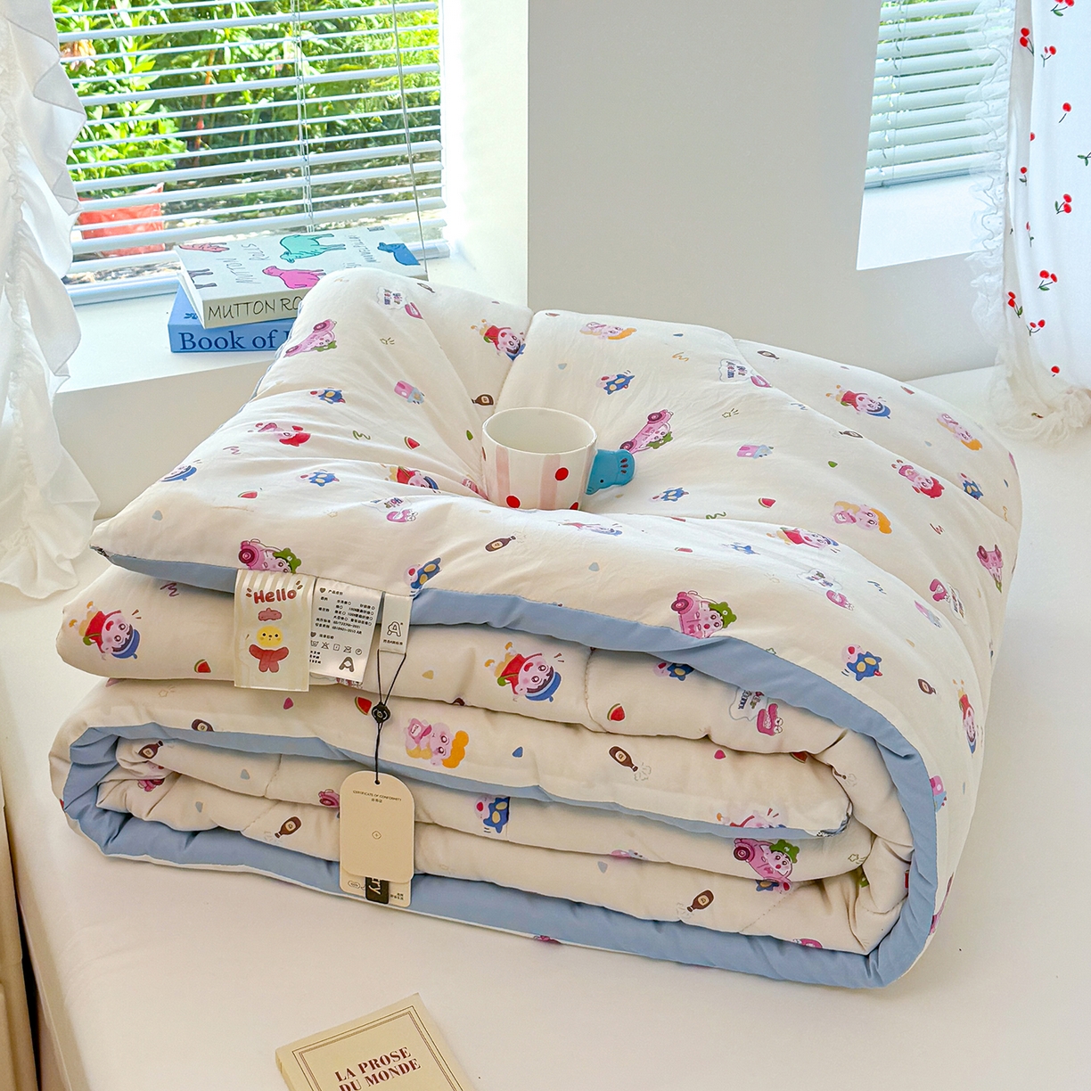 91家纺网 家纺一手货源 找家纺 弗苓家纺 2025新款糯叽叽ins风双层纱水洗棉冬被被子被芯 蜡笔小新