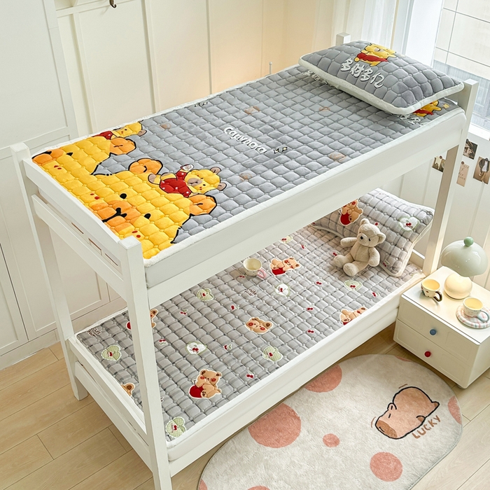 91家纺网 家纺一手货源 找家纺 优品惠 2025新款冬季牛奶绒床垫床褥垫子床护垫加绒床盖学生宿舍上下铺 抱抱熊