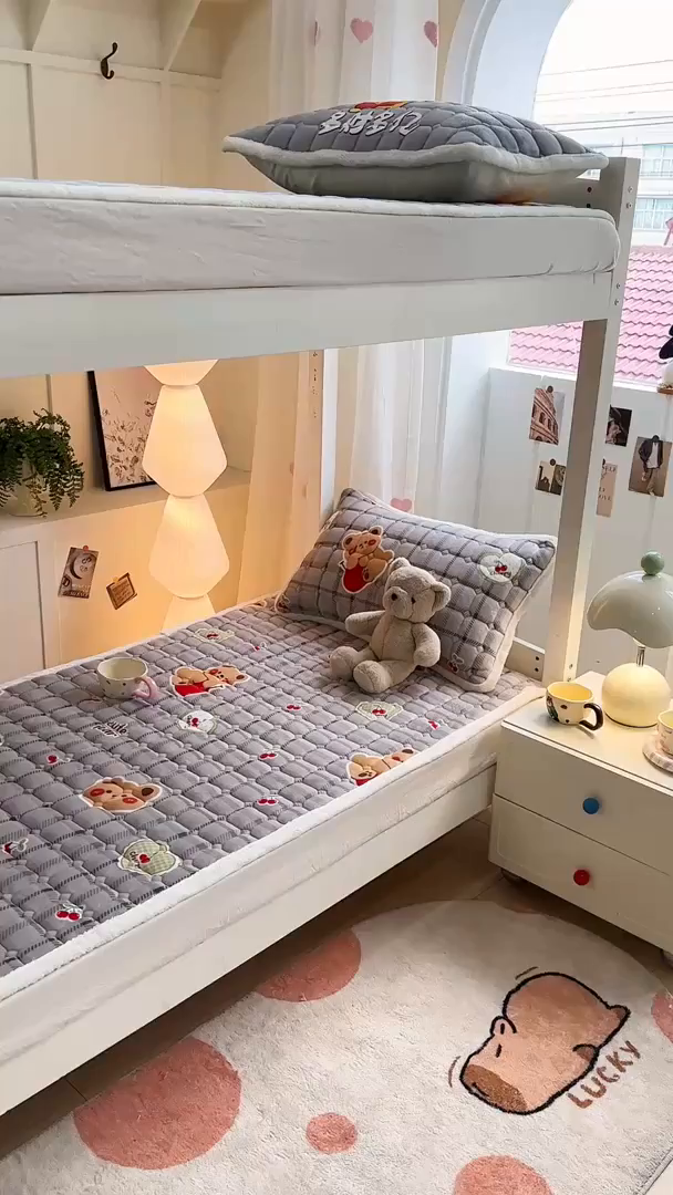 91家纺网 家纺一手货源 找家纺 优品惠 2025新款冬季牛奶绒床垫床褥垫子床护垫加绒床盖学生宿舍上下铺 抱抱熊