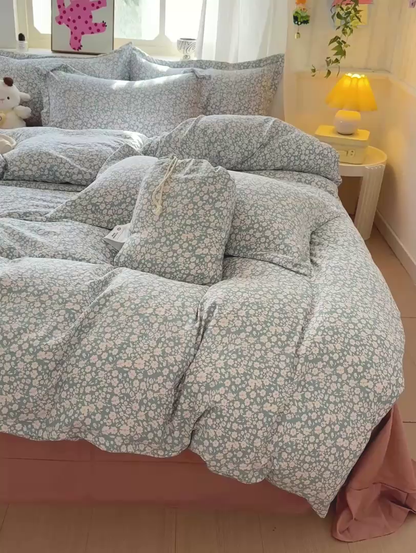 91家纺网 家纺一手货源 找家纺 梦莱斯 2025新款韩国小布袋古法云感棉四件套 蓝风铃