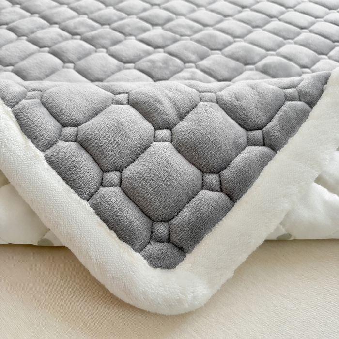 91家纺网 家纺一手货源 找家纺 优品惠 2025新款冬季牛奶绒床垫床褥垫子床护垫加绒床盖学生宿舍上下铺 高级灰