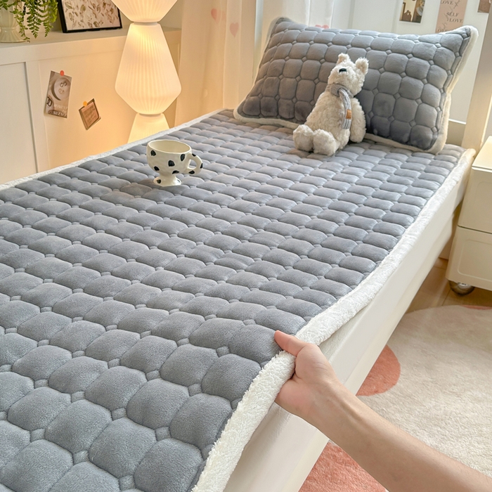 91家纺网 家纺一手货源 找家纺 优品惠 2025新款冬季牛奶绒床垫床褥垫子床护垫加绒床盖学生宿舍上下铺 高级灰