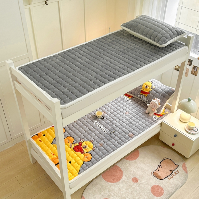 91家纺网 家纺一手货源 找家纺 优品惠 2025新款冬季牛奶绒床垫床褥垫子床护垫加绒床盖学生宿舍上下铺 卡皮巴拉