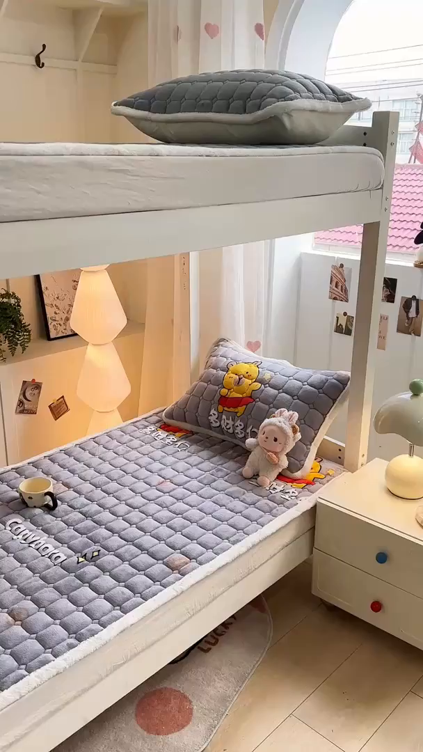 91家纺网 家纺一手货源 找家纺 优品惠 2025新款冬季牛奶绒床垫床褥垫子床护垫加绒床盖学生宿舍上下铺 卡皮巴拉