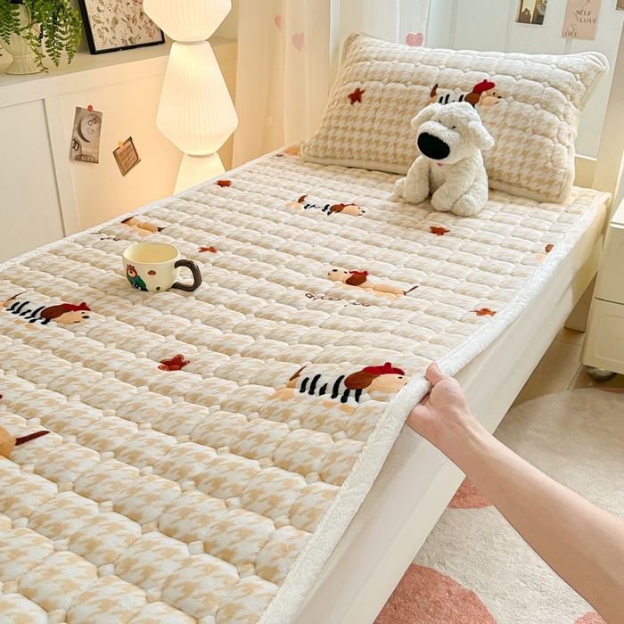 91家纺网 家纺一手货源 找家纺 优品惠 2025新款冬季牛奶绒床垫床褥垫子床护垫加绒床盖学生宿舍上下铺 腊肠狗