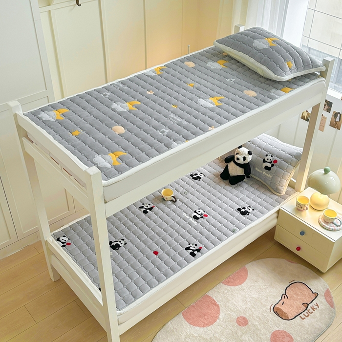 91家纺网 家纺一手货源 找家纺 优品惠 2025新款冬季牛奶绒床垫床褥垫子床护垫加绒床盖学生宿舍上下铺 熊猫灰