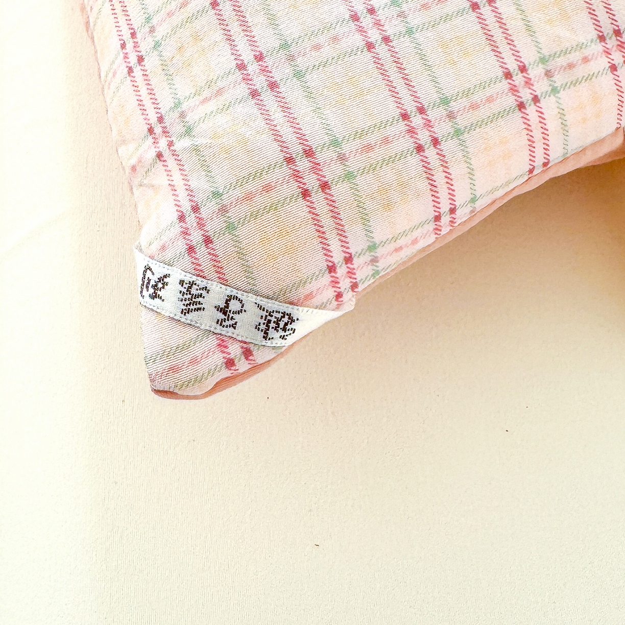 91家纺网 家纺一手货源 找家纺 弗苓家纺 2025新款糯叽叽ins风双层纱水洗棉冬被被子被芯 樱桃