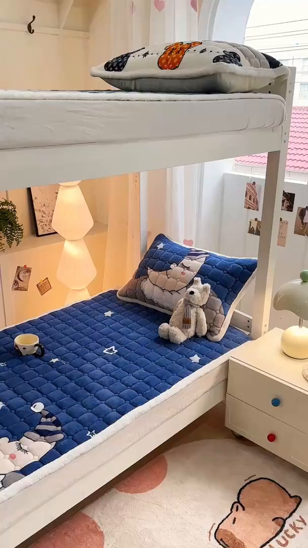 91家纺网 家纺一手货源 找家纺 优品惠 2025新款冬季牛奶绒床垫床褥垫子床护垫加绒床盖学生宿舍上下铺 月亮蓝