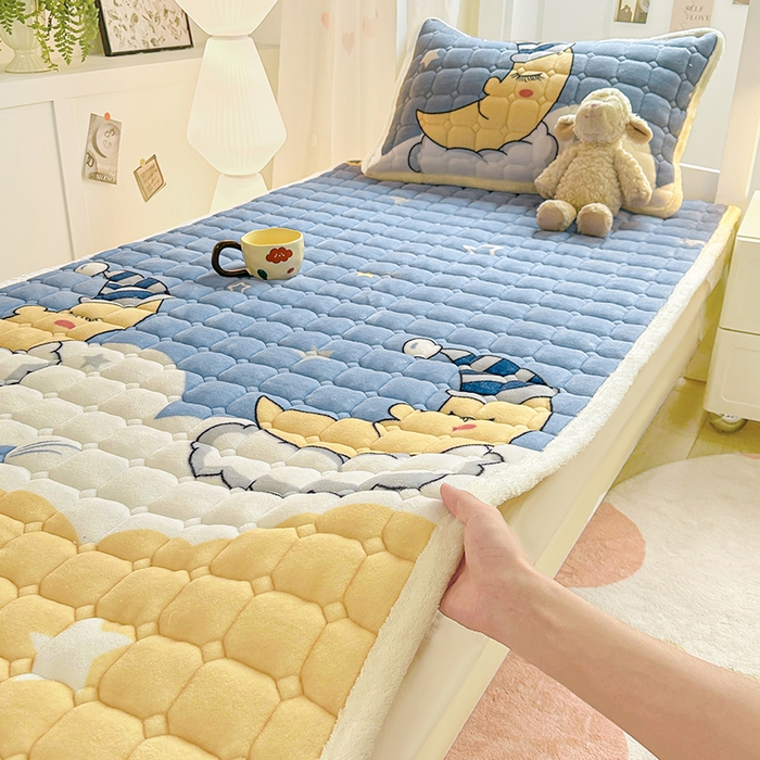 91家纺网 家纺一手货源 找家纺 优品惠 2025新款冬季牛奶绒床垫床褥垫子床护垫加绒床盖学生宿舍上下铺 月亮萌宝