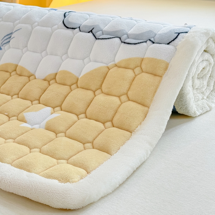 91家纺网 家纺一手货源 找家纺 优品惠 2025新款冬季牛奶绒床垫床褥垫子床护垫加绒床盖学生宿舍上下铺 月亮萌宝