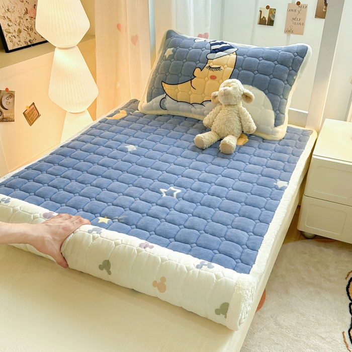 91家纺网 家纺一手货源 找家纺 优品惠 2025新款冬季牛奶绒床垫床褥垫子床护垫加绒床盖学生宿舍上下铺 月亮萌宝