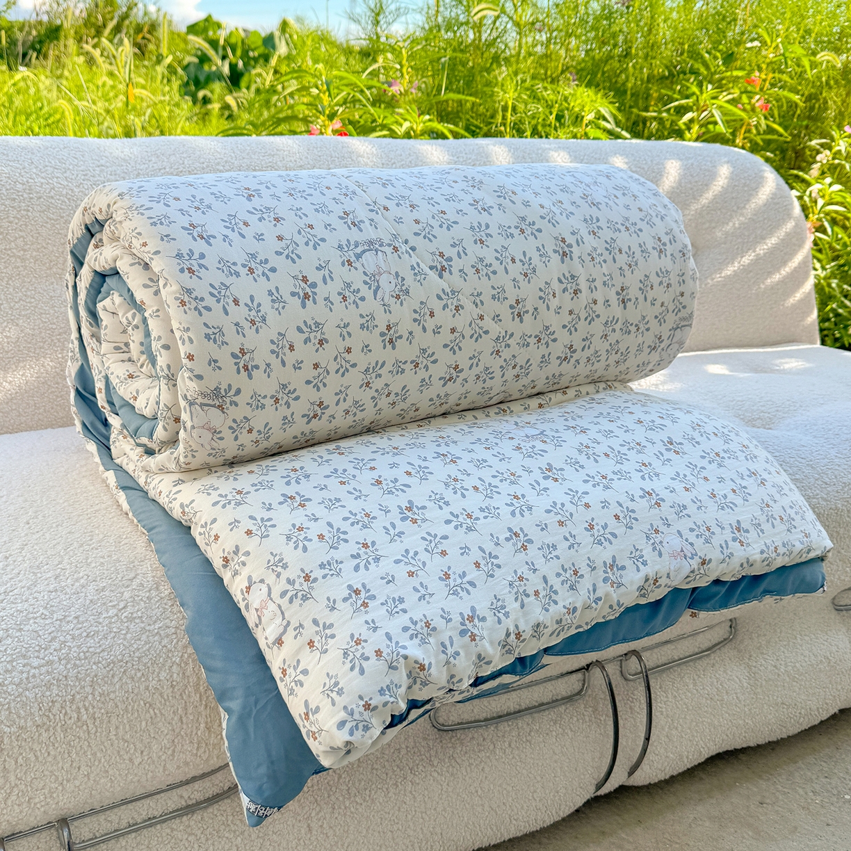 91家纺网 家纺一手货源 找家纺 弗苓家纺 2025新款糯叽叽ins风双层纱水洗棉冬被被子被芯 安妮兔