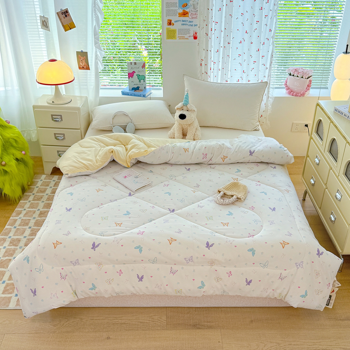 91家纺网 家纺一手货源 找家纺 弗苓家纺 2025新款糯叽叽ins风双层纱水洗棉冬被被子被芯 梦蝶