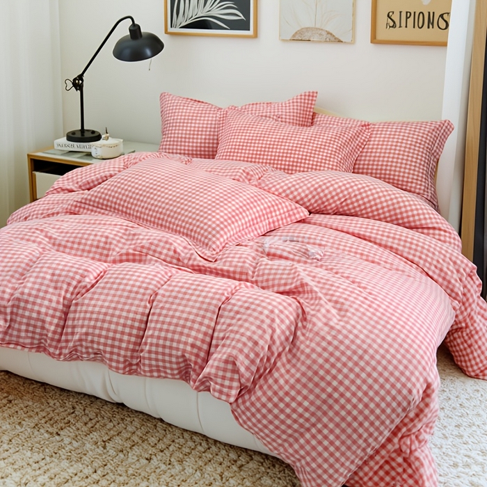 91家纺网 家纺一手货源 找家纺 千姿梦 2025新款全棉水洗棉四件套 粉红小格