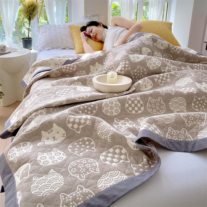 91家纺网 家纺一手货源 找家纺 ME/ERA HOME寐时代 2025新款a类全棉三层纱多功能毛巾被盖毯床单夏被 百变猫咪-咖