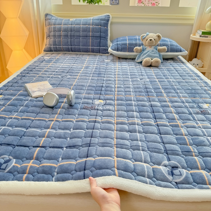 91家纺网 家纺一手货源 找家纺 （总）优品惠 2025新款牛奶绒床垫床褥垫子床护垫冬季加绒加厚夹棉床盖