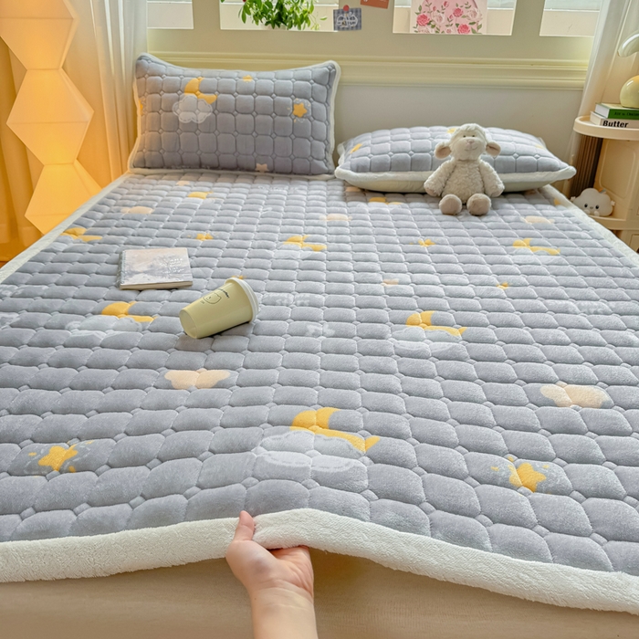 91家纺网 家纺一手货源 找家纺 （总）优品惠 2025新款牛奶绒床垫床褥垫子床护垫冬季加绒加厚夹棉床盖