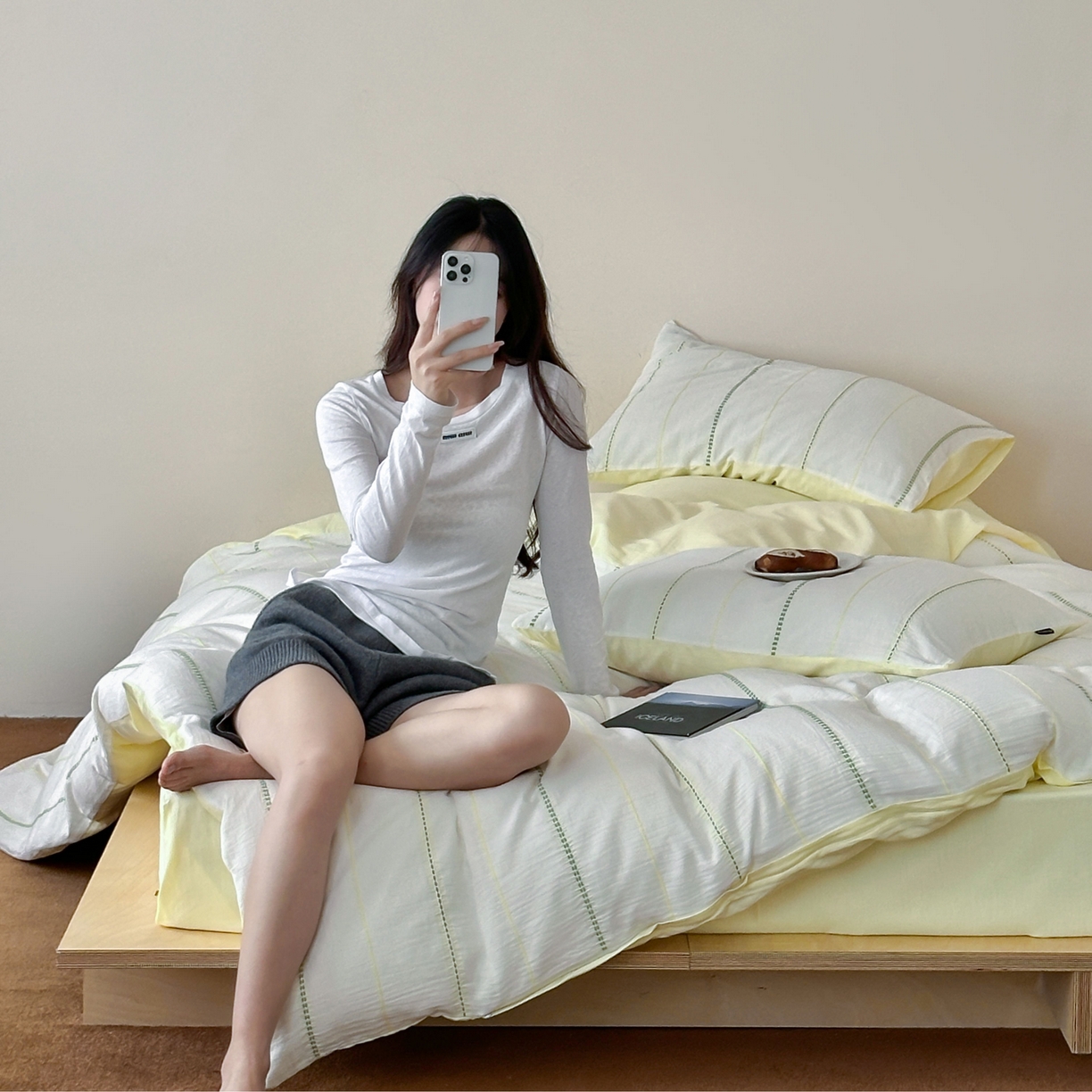 91家纺网 家纺一手货源 找家纺 蜜宿 2025新款全棉纯棉水洗双层纱穿线提花四件套 梨白-黄