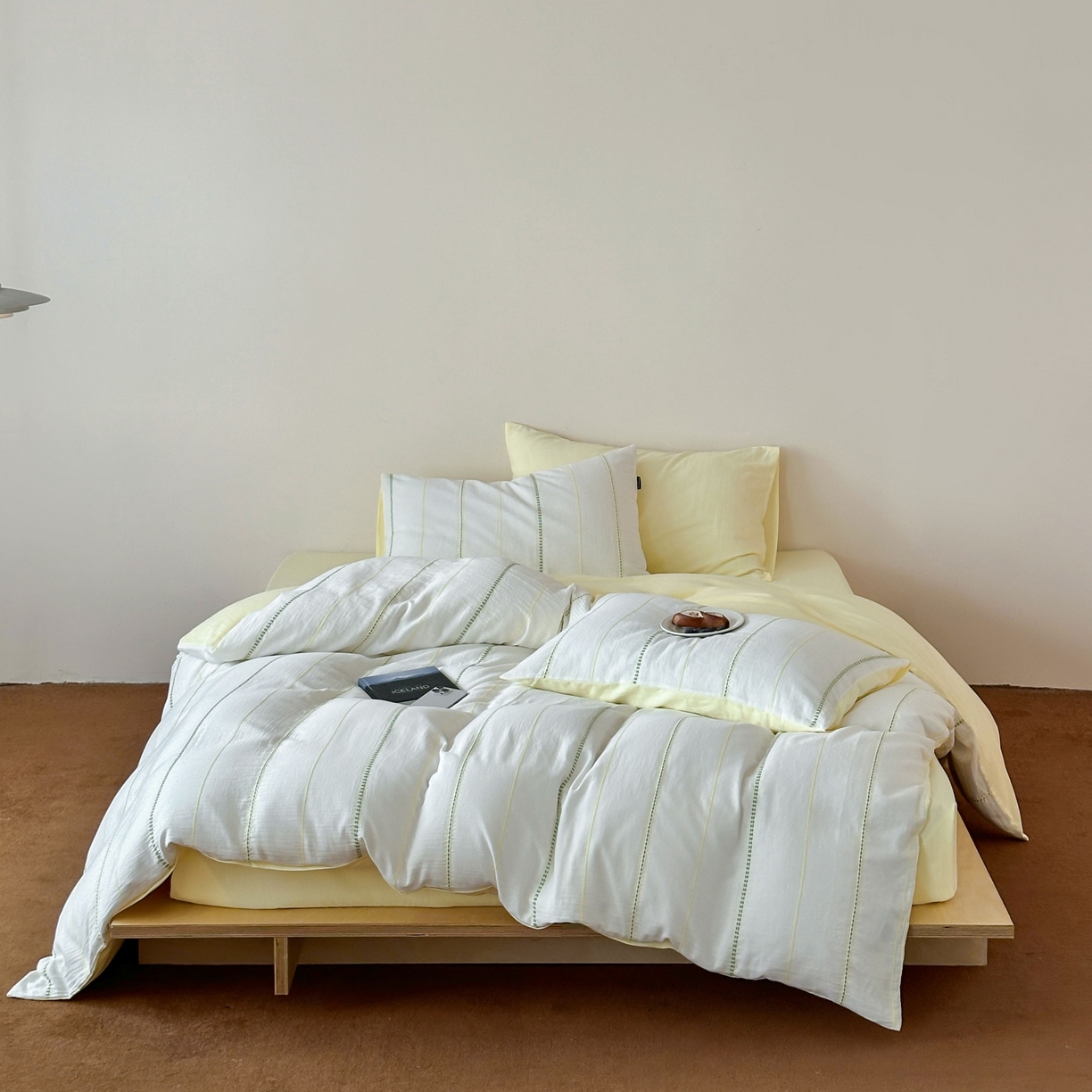 91家纺网 家纺一手货源 找家纺 蜜宿 2025新款全棉纯棉水洗双层纱穿线提花四件套 梨白-黄