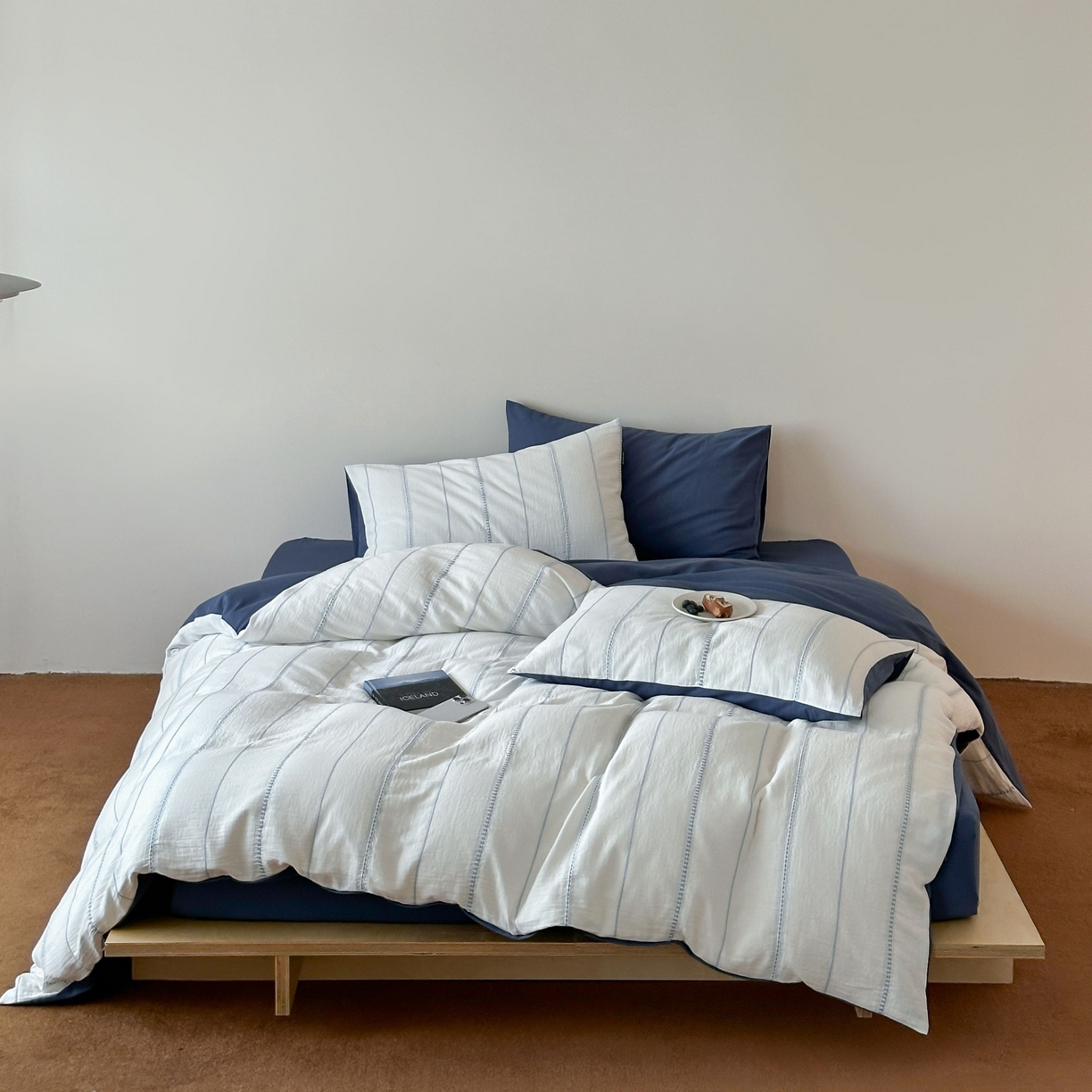 91家纺网 家纺一手货源 找家纺 蜜宿 2025新款全棉纯棉水洗双层纱穿线提花四件套 梨白-蓝