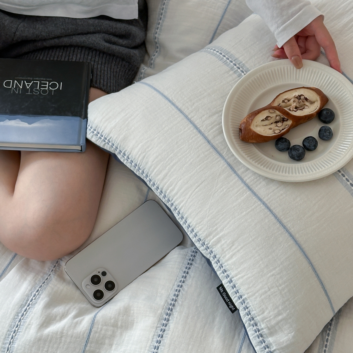 91家纺网 家纺一手货源 找家纺 蜜宿 2025新款全棉纯棉水洗双层纱穿线提花四件套 梨白-蓝