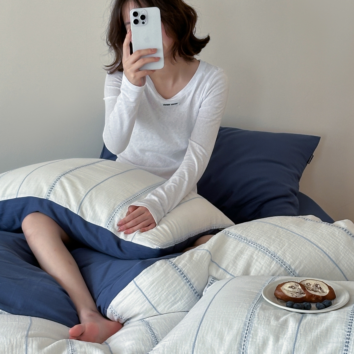 91家纺网 家纺一手货源 找家纺 蜜宿 2025新款全棉纯棉水洗双层纱穿线提花四件套 梨白-蓝