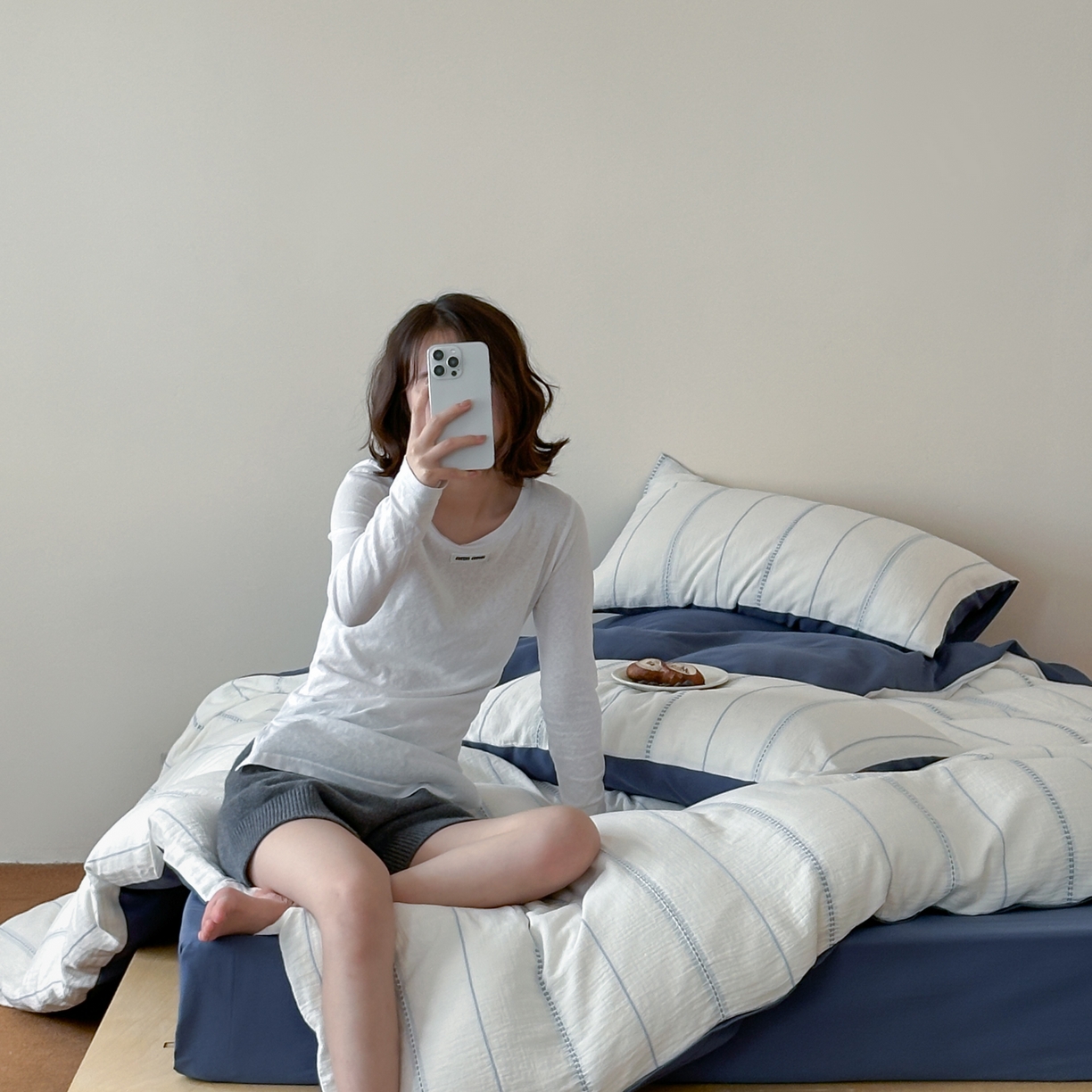 91家纺网 家纺一手货源 找家纺 蜜宿 2025新款全棉纯棉水洗双层纱穿线提花四件套 梨白-蓝