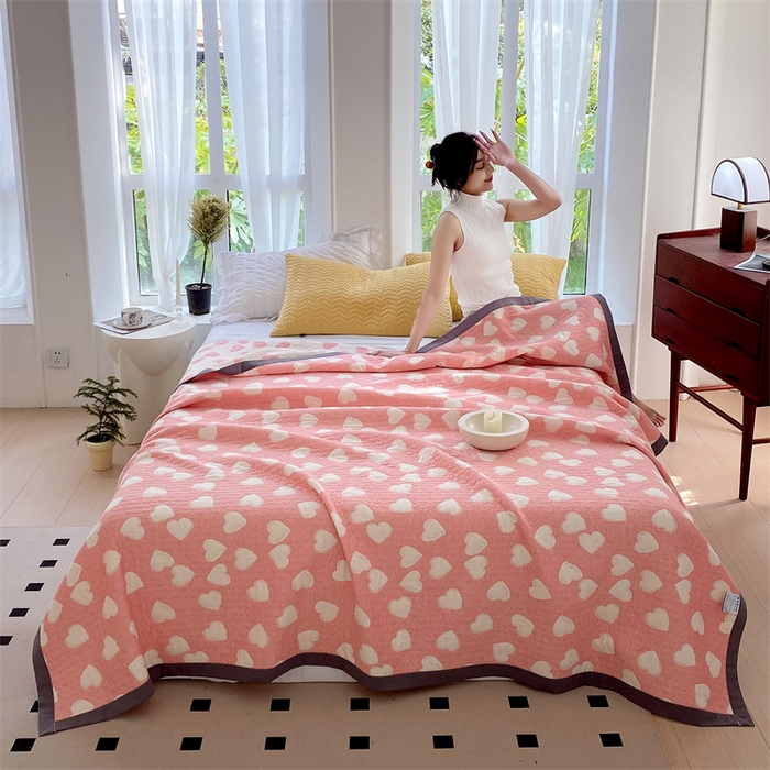 91家纺网 家纺一手货源 找家纺 ME/ERA HOME寐时代 2025新款a类全棉三层纱多功能毛巾被盖毯床单夏被 甜蜜爱心-粉