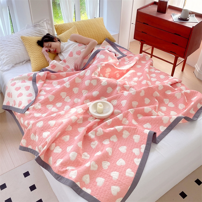 91家纺网 家纺一手货源 找家纺 ME/ERA HOME寐时代 2025新款a类全棉三层纱多功能毛巾被盖毯床单夏被 甜蜜爱心-粉