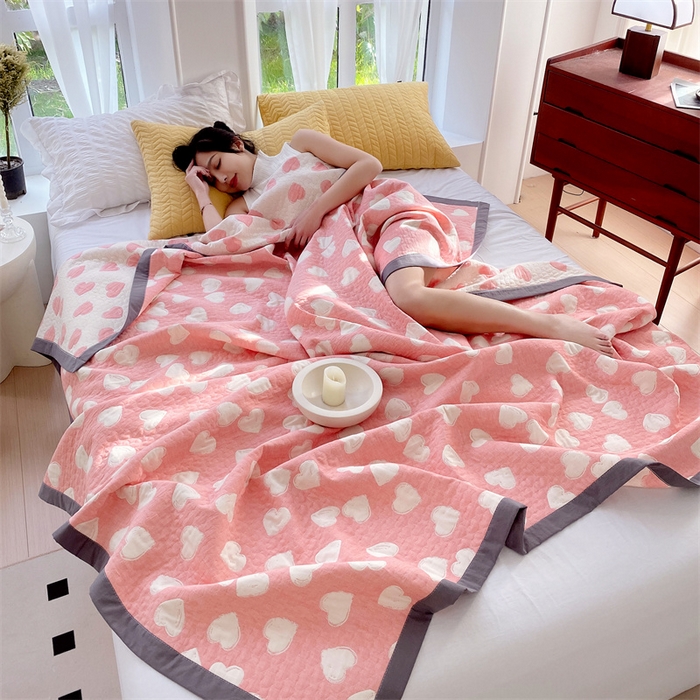 91家纺网 家纺一手货源 找家纺 ME/ERA HOME寐时代 2025新款a类全棉三层纱多功能毛巾被盖毯床单夏被 甜蜜爱心-粉
