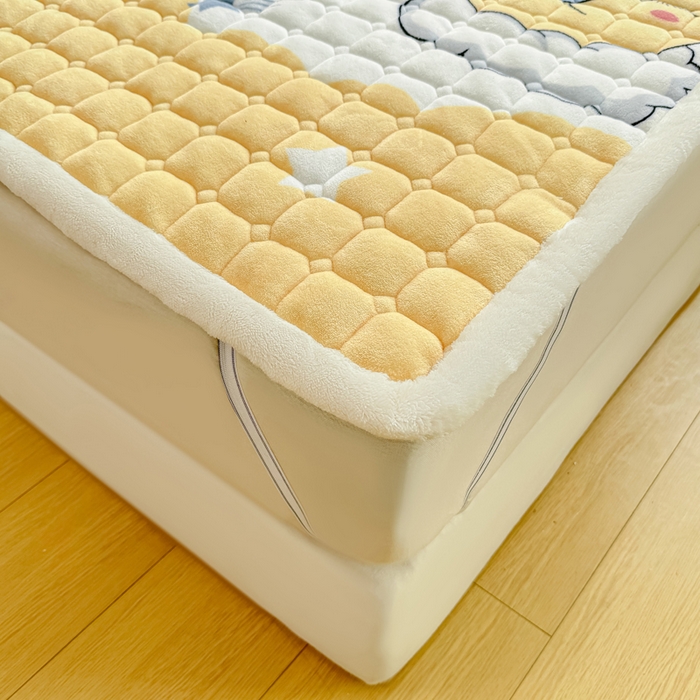 91家纺网 家纺一手货源 找家纺 优品惠 2025新款牛奶绒床垫床褥垫子床护垫冬季加绒加厚夹棉床盖 月亮萌宝