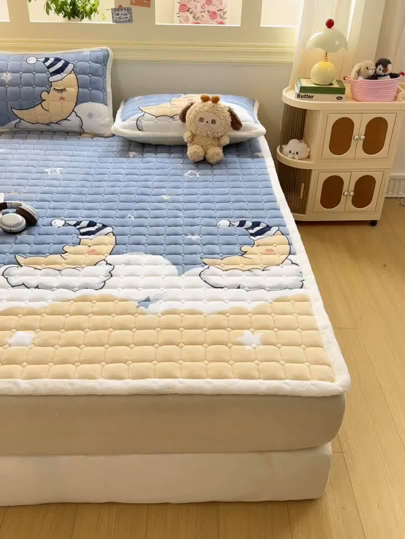 91家纺网 家纺一手货源 找家纺 优品惠 2025新款牛奶绒床垫床褥垫子床护垫冬季加绒加厚夹棉床盖 月亮萌宝