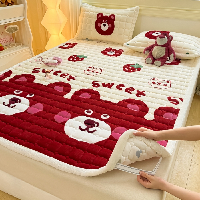 91家纺网 家纺一手货源 找家纺 优品惠 2025新款牛奶绒床垫床褥垫子床护垫冬季加绒加厚夹棉床盖 可爱熊