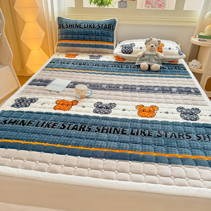 91家纺网 家纺一手货源 找家纺 优品惠 2025新款牛奶绒床垫床褥垫子床护垫冬季加绒加厚夹棉床盖 都市潮熊