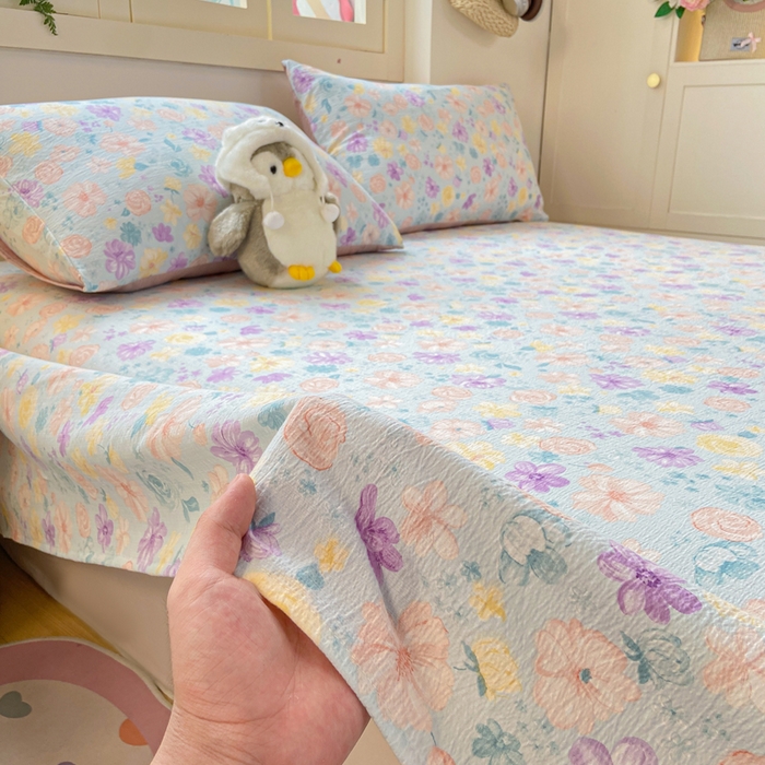 91家纺网 家纺一手货源 找家纺 夜笙家纺 2025新款110克水洗棉双层纱单床单系列 花海-蓝