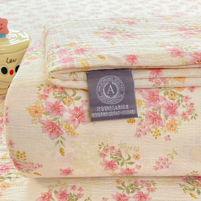 91家纺网 家纺一手货源 找家纺 夜笙家纺 2025新款110克水洗棉双层纱单床单系列 花束粉