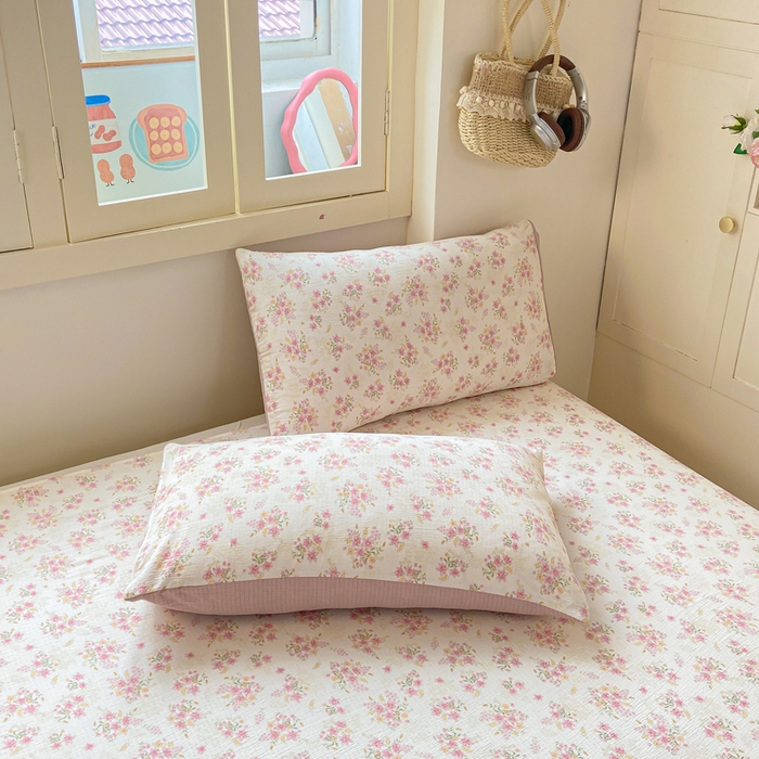 91家纺网 家纺一手货源 找家纺 夜笙家纺 2025新款110克水洗棉双层纱单床单系列 花束粉