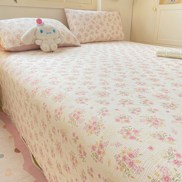 91家纺网 家纺一手货源 找家纺 夜笙家纺 2025新款110克水洗棉双层纱单床单系列 花束粉