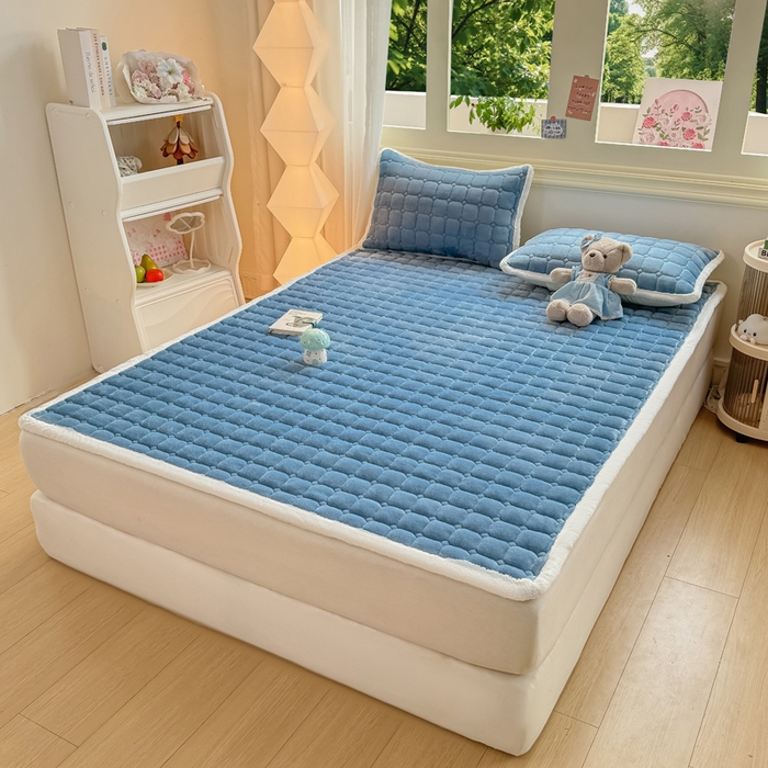 91家纺网 家纺一手货源 找家纺 优品惠 2025新款牛奶绒床垫床褥垫子床护垫冬季加绒加厚夹棉床盖 灰蓝