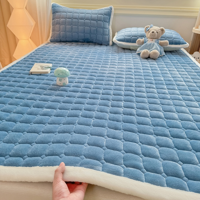 91家纺网 家纺一手货源 找家纺 优品惠 2025新款牛奶绒床垫床褥垫子床护垫冬季加绒加厚夹棉床盖 灰蓝