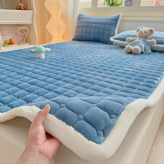 91家纺网 家纺一手货源 找家纺 优品惠 2025新款牛奶绒床垫床褥垫子床护垫冬季加绒加厚夹棉床盖 灰蓝
