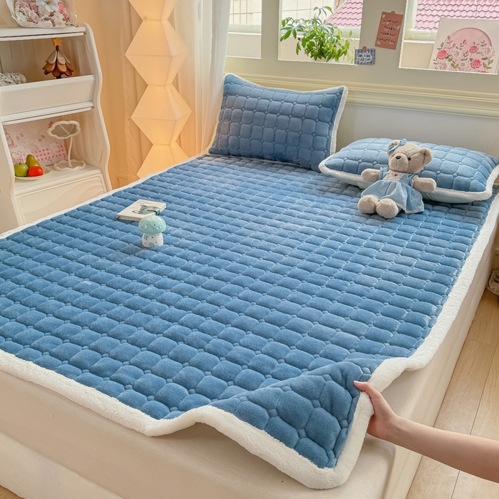 91家纺网 家纺一手货源 找家纺 优品惠 2025新款牛奶绒床垫床褥垫子床护垫冬季加绒加厚夹棉床盖 灰蓝