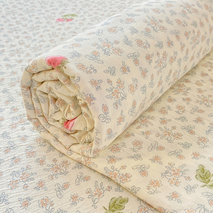 91家纺网 家纺一手货源 找家纺 夜笙家纺 2025新款110克水洗棉双层纱单床单系列 甜心草莓