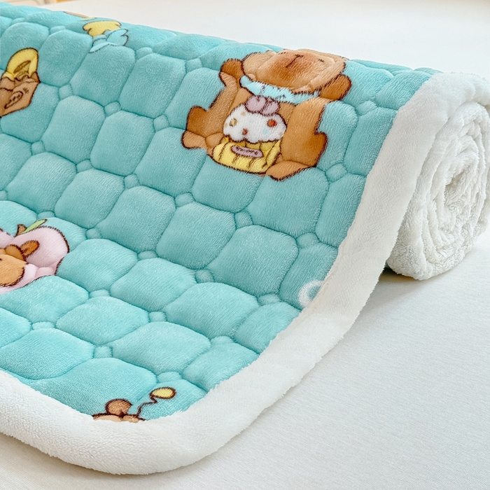 91家纺网 家纺一手货源 找家纺 优品惠 2025新款牛奶绒床垫床褥垫子床护垫冬季加绒加厚夹棉床盖 卡皮巴拉蓝