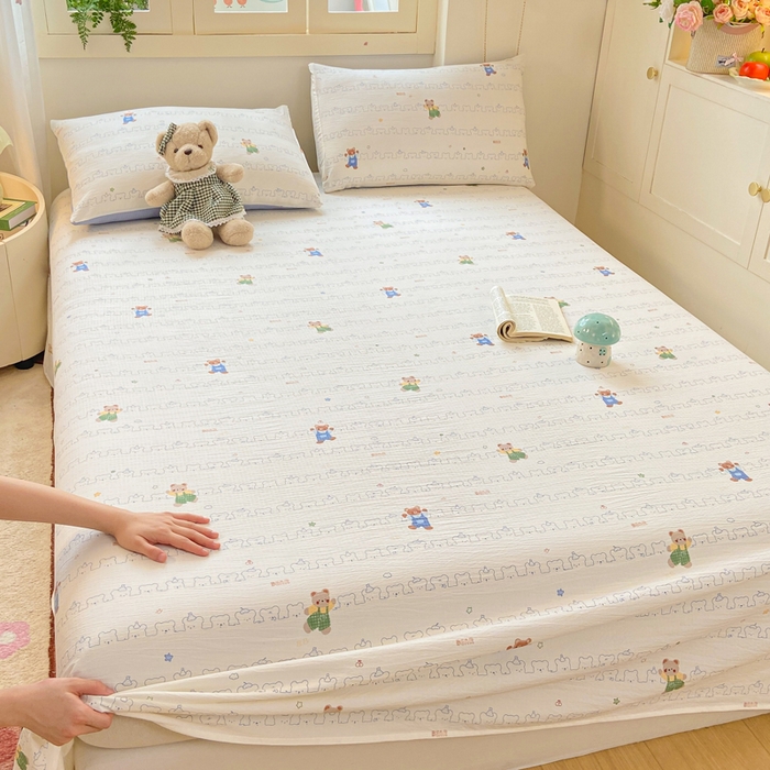 91家纺网 家纺一手货源 找家纺 夜笙家纺 2025新款110克水洗棉双层纱单床单系列 熊熊乐园