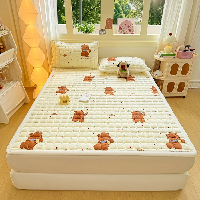 91家纺网 家纺一手货源 找家纺 优品惠 2025新款牛奶绒床垫床褥垫子床护垫冬季加绒加厚夹棉床盖 卡皮巴拉米