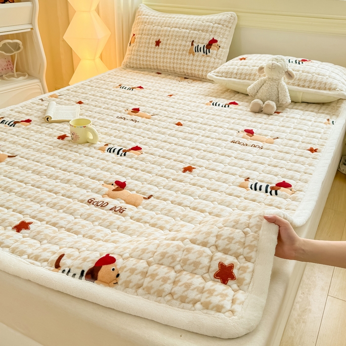 91家纺网 家纺一手货源 找家纺 优品惠 2025新款牛奶绒床垫床褥垫子床护垫冬季加绒加厚夹棉床盖 腊肠狗