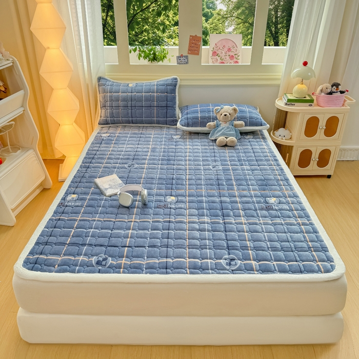 91家纺网 家纺一手货源 找家纺 优品惠 2025新款牛奶绒床垫床褥垫子床护垫冬季加绒加厚夹棉床盖 朗格蓝