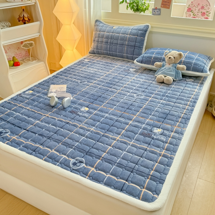 91家纺网 家纺一手货源 找家纺 优品惠 2025新款牛奶绒床垫床褥垫子床护垫冬季加绒加厚夹棉床盖 朗格蓝